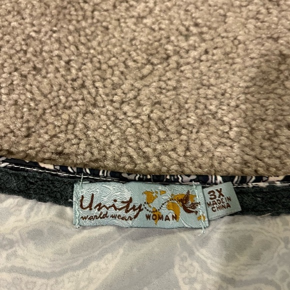 Unity World Wear Blouse - Picture 5 of 9